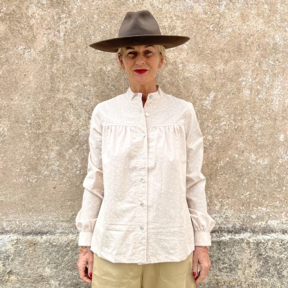 Vacation loose shirt 102