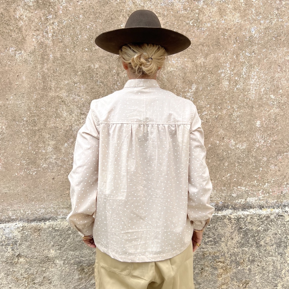 Vacation loose shirt 102