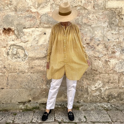 Vacation loose shirt 255