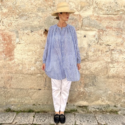 Vacation loose shirt 255