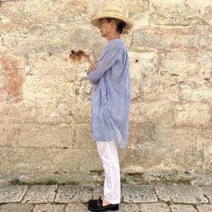 Vacation loose shirt 255