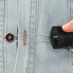 Daily Living Zipper Pulls &amp; Button Hooks