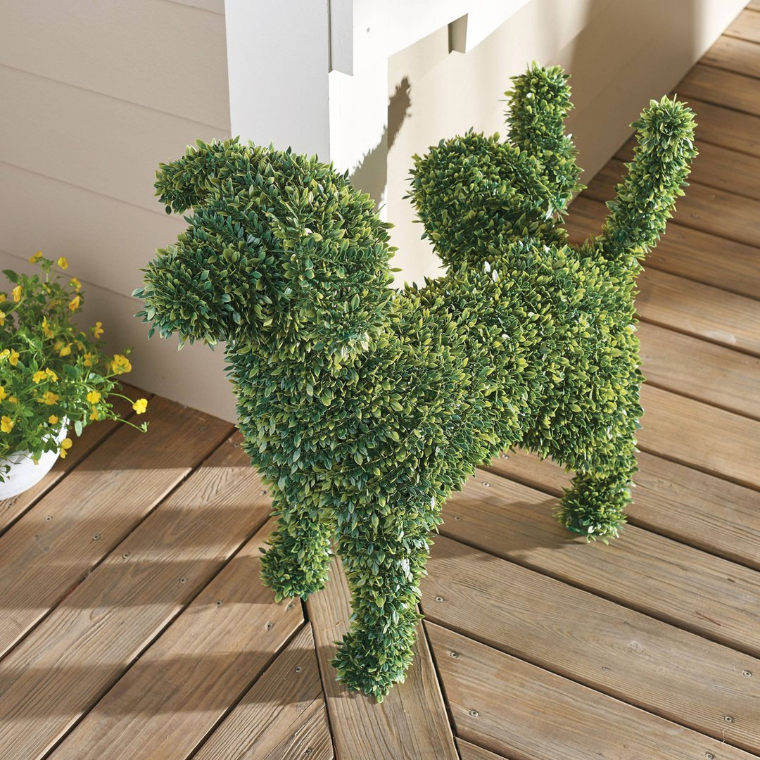 🐕Decorative Peeing Dog Topiary