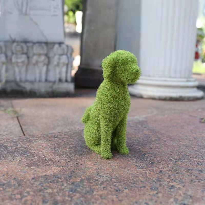 🐕Decorative Peeing Dog Topiary