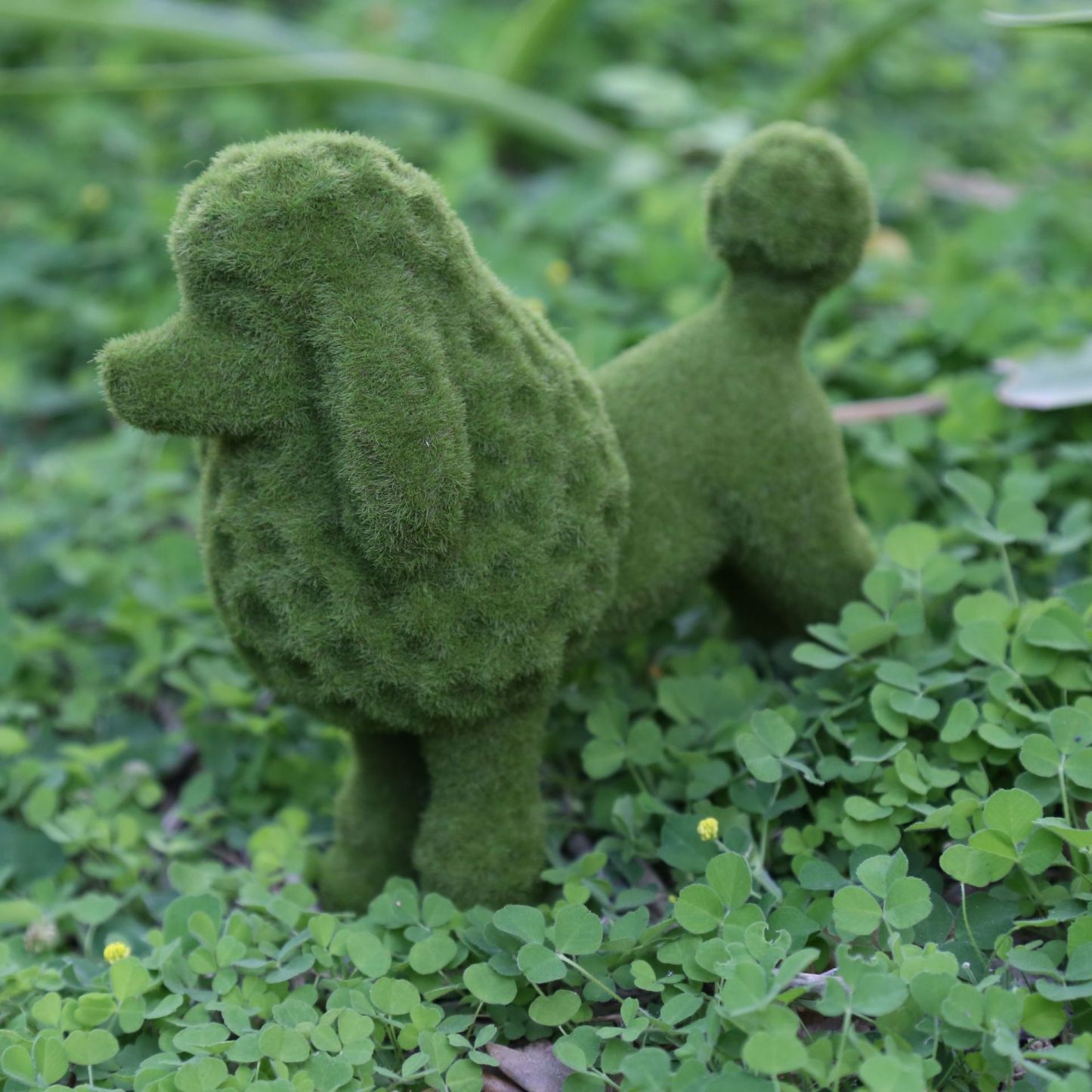 🐕Decorative Peeing Dog Topiary