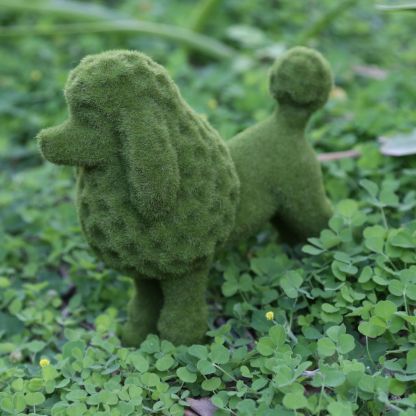 🐕Decorative Peeing Dog Topiary