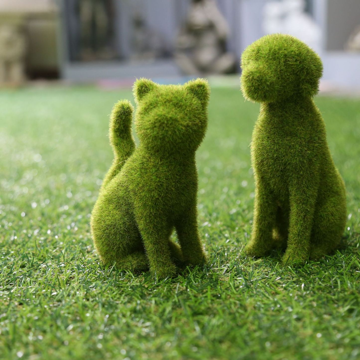 🐕Decorative Peeing Dog Topiary