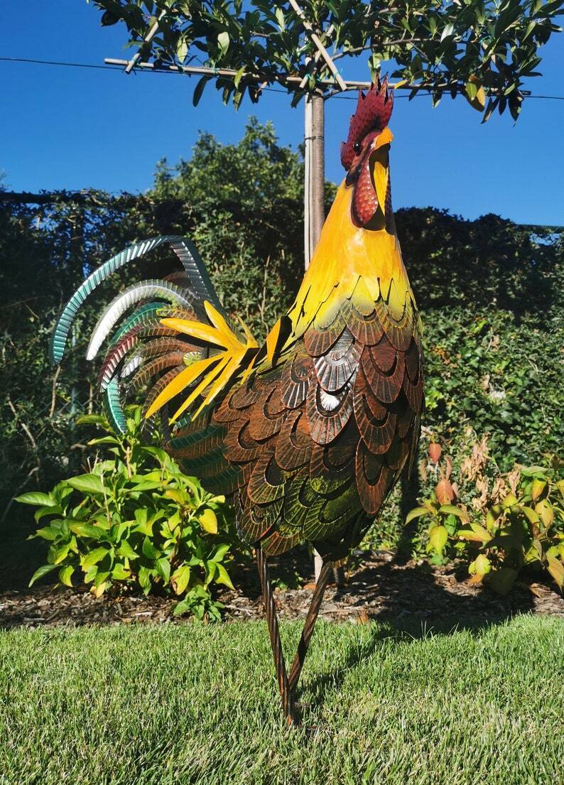 Large iron rooster - Decorative Rooster - Metal garden animals - Garden and patio inspiration