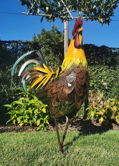 Large iron rooster - Decorative Rooster - Metal garden animals - Garden and patio inspiration