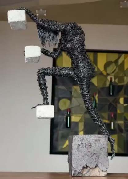 🎉2025 Handmade Iron Art Sculpture