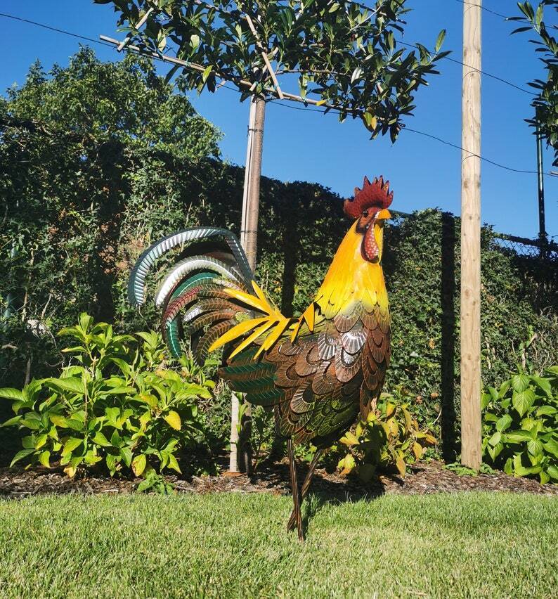 Large iron rooster - Decorative Rooster - Metal garden animals - Garden and patio inspiration