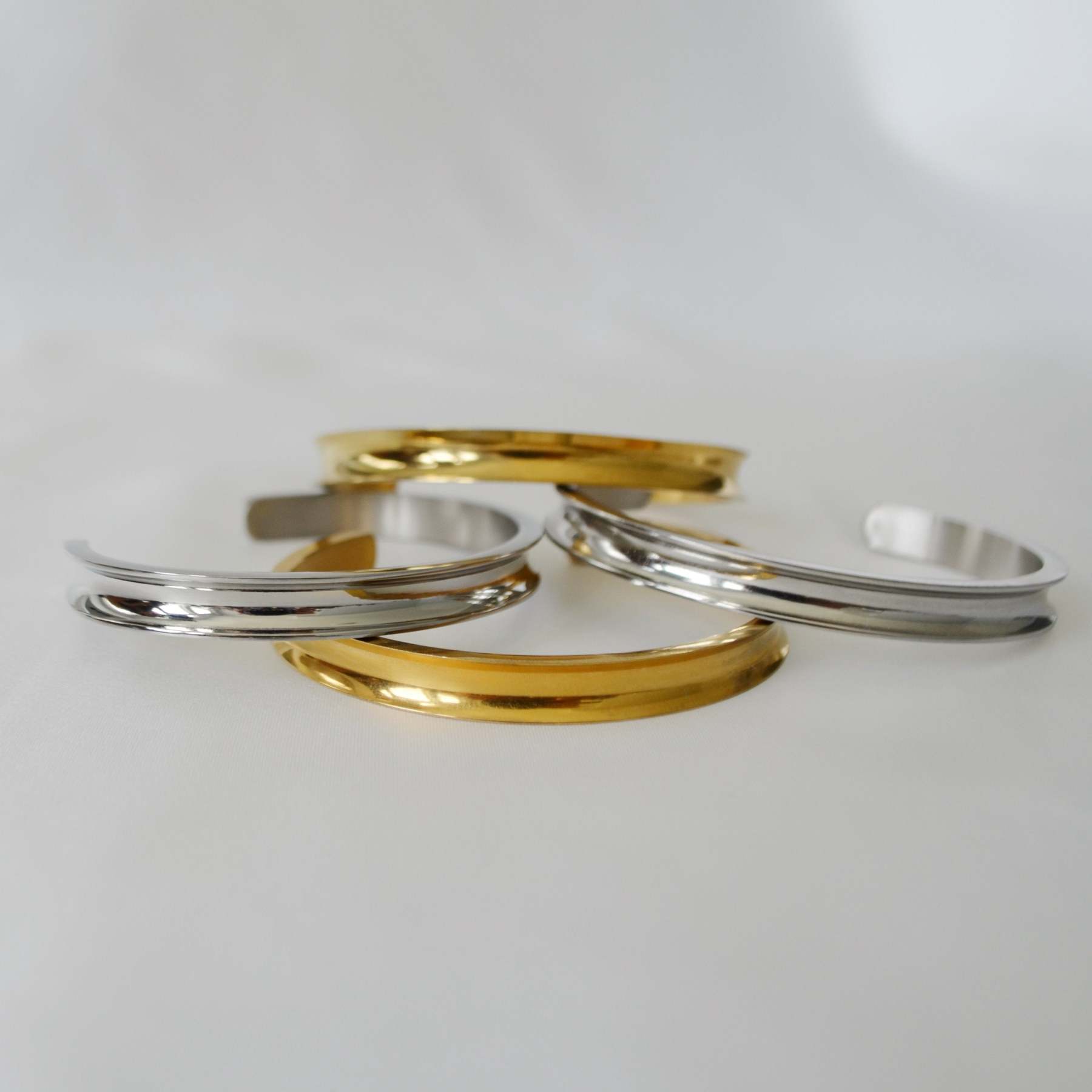 Signature Hair Tie Holder Cuff