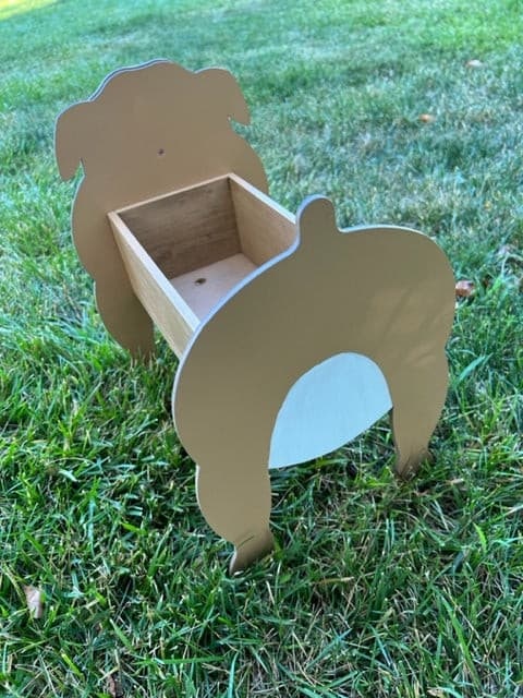 Bulldog Planter Box decor