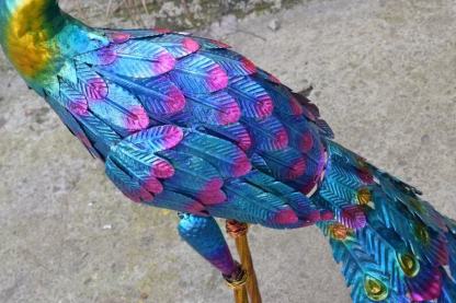 LARGE Iron Colorful Peacock  - Nice Detail and Beautiful Colours - Amazing Metal Statue for Garden