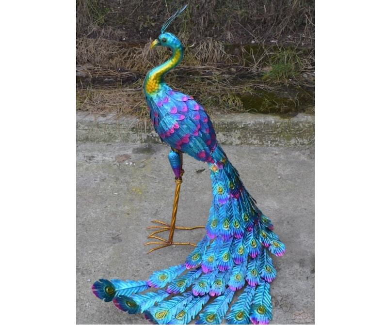 LARGE Iron Colorful Peacock  - Nice Detail and Beautiful Colours - Amazing Metal Statue for Garden