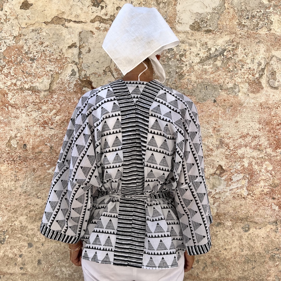 Vacation loose kimono 311