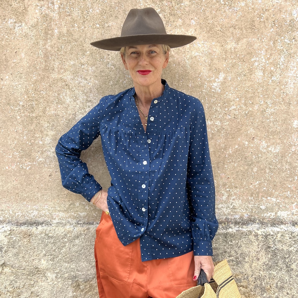 Vacation loose shirt 102