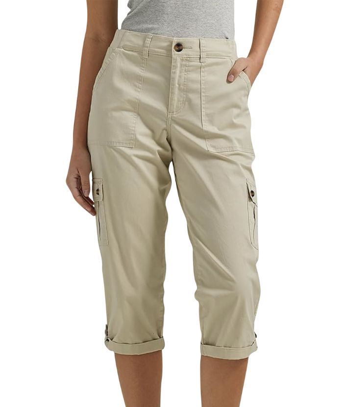 ZITY Women's Solid Color Multi Pocket Three Quarter Pant-DUWCS06170