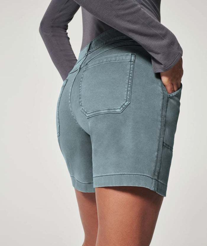 ZITY Women's Stretch Twill Ankle Cargo Shorts-DUWSH06169