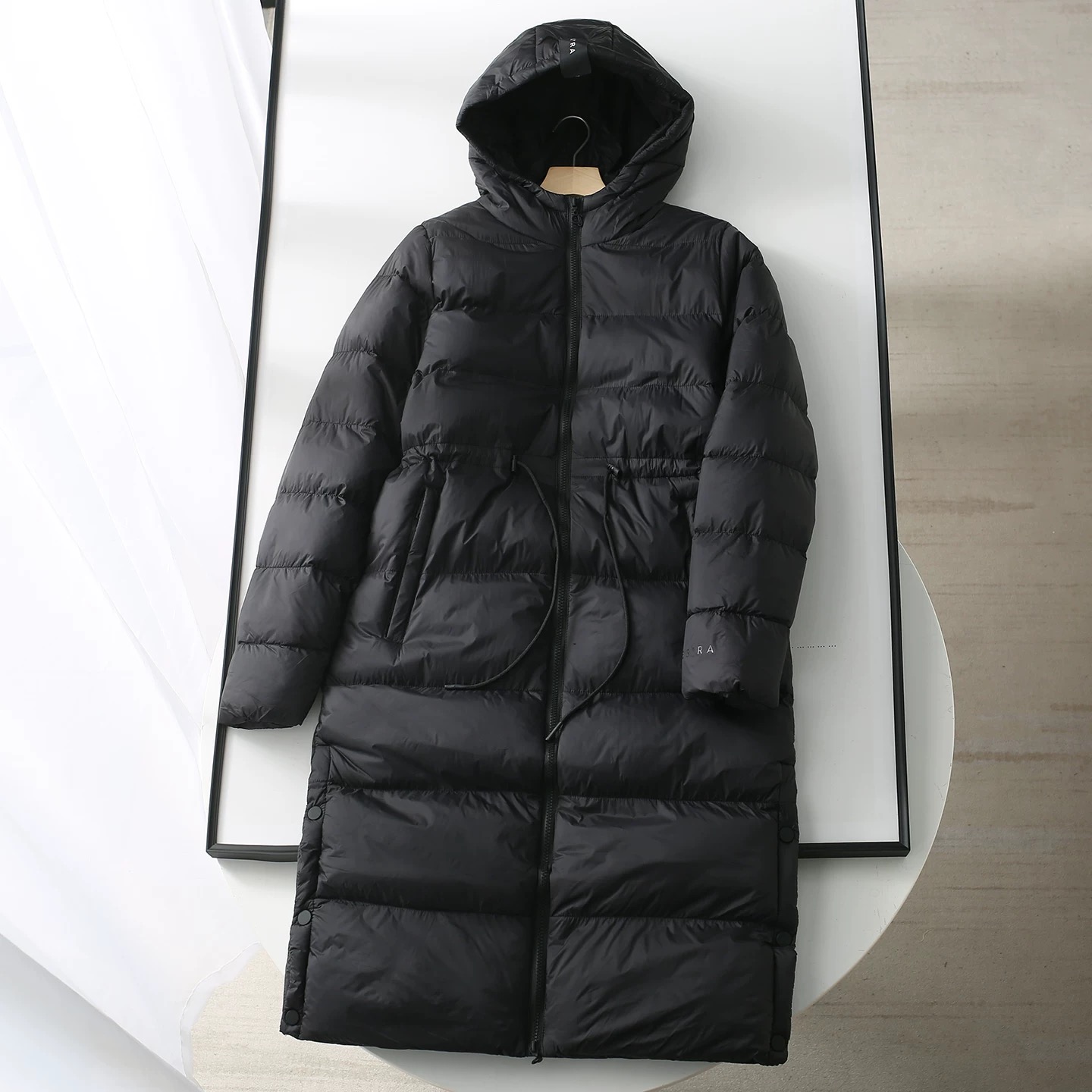 G Women's cotton-padded Overcoat, with a hood and deep built-in pockets; warm winter wear for women.