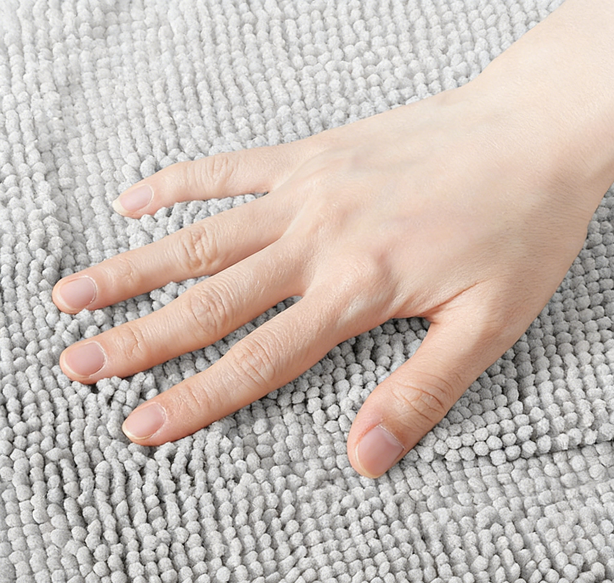 Cozy Skid-Resistant Bath Tufted Rug