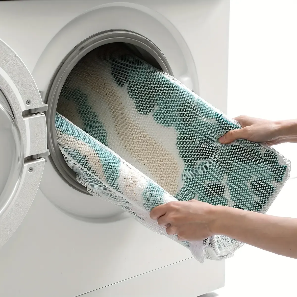 Verdant Wave Flocked Rug