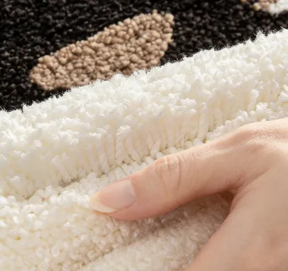 Fluffy Ragdoll Cat Face Tufted Rug