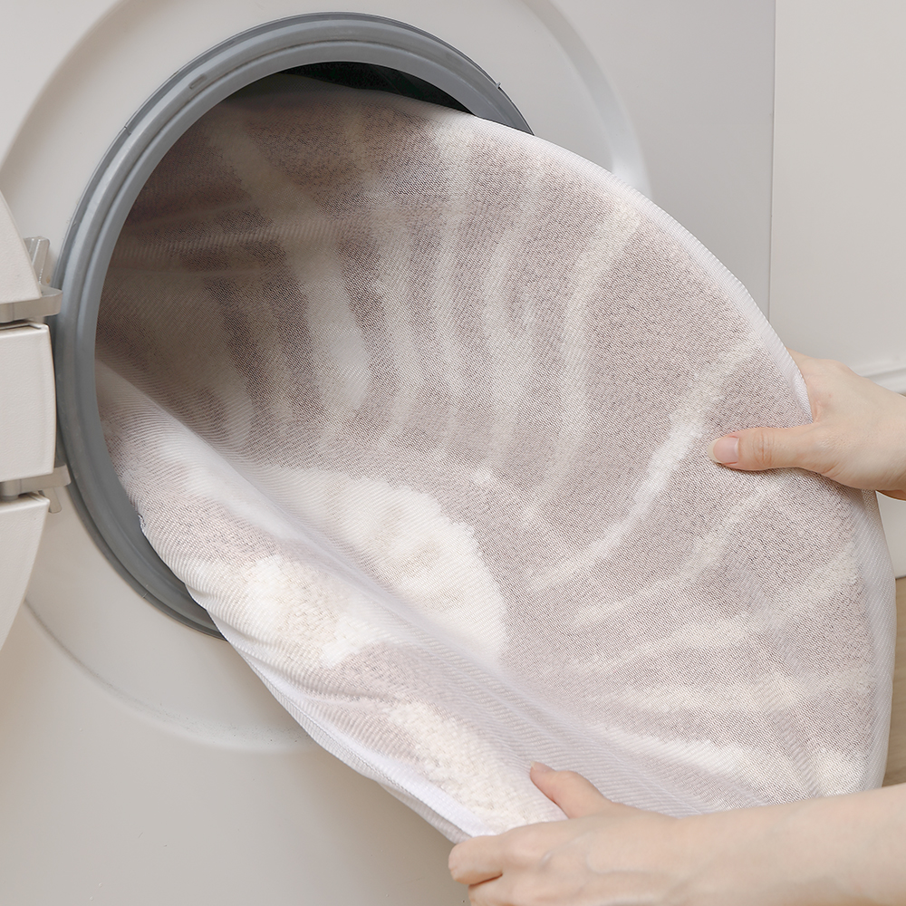 Coastal Spiral Conch Flocked Rug