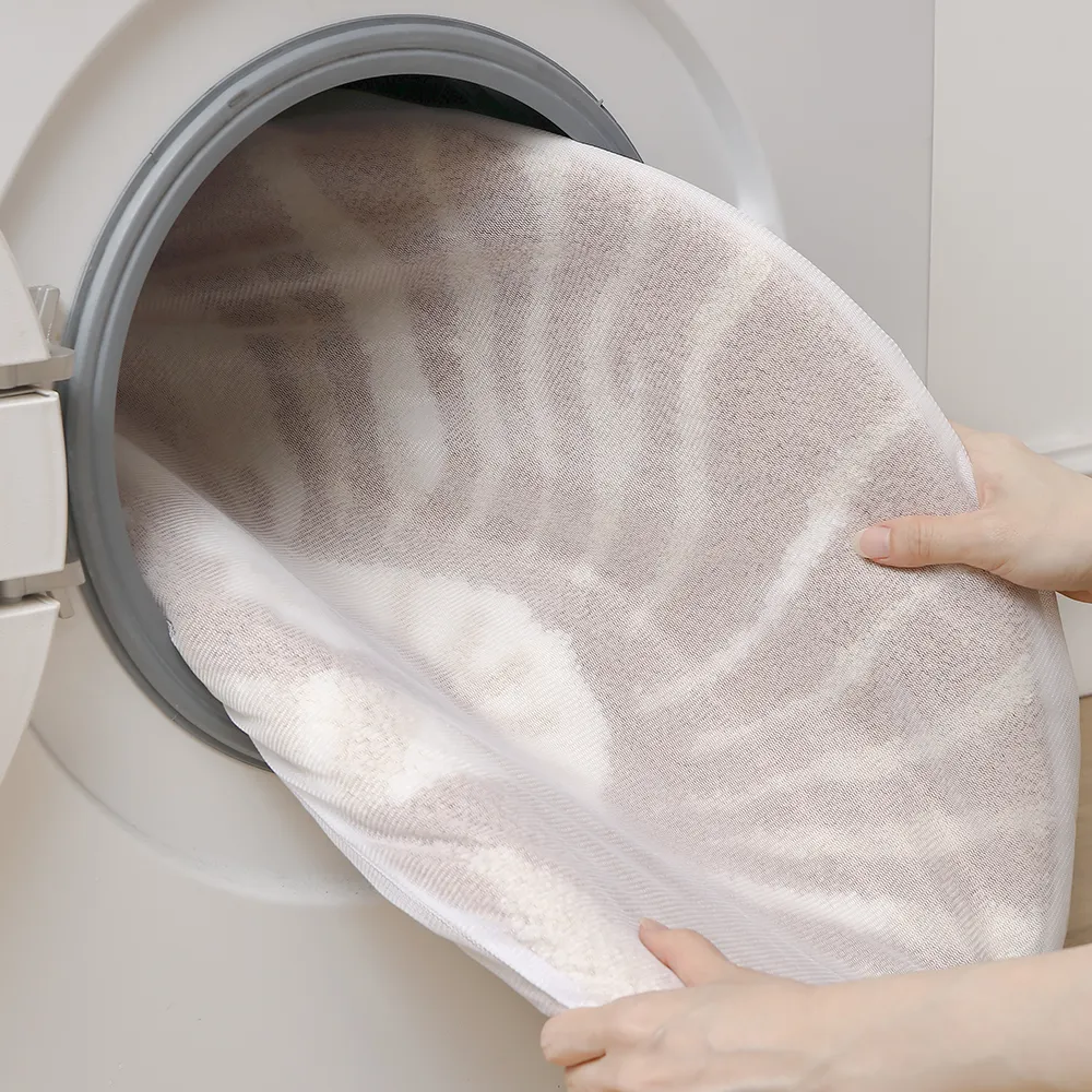 Coastal Spiral Conch Flocked Rug