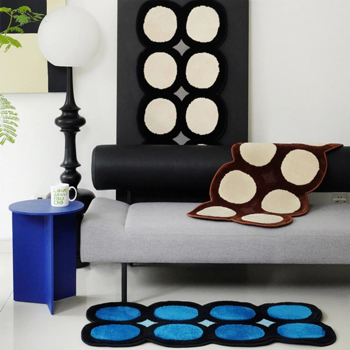 Circular Linkage Flocked Rug