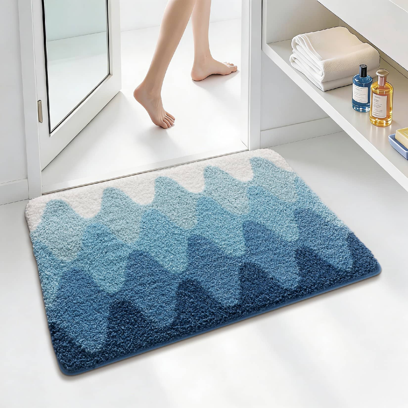 Coastal Waterfall Gradient Flocked Rug