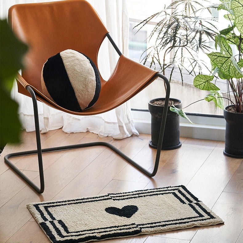 Offset Heart Flocked Rug