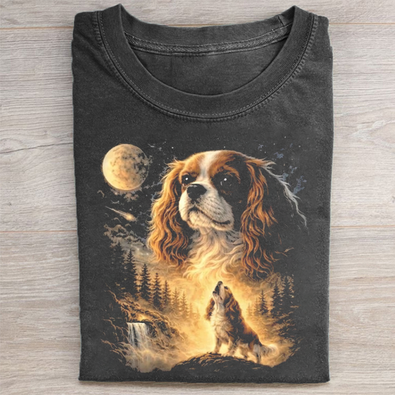 Cavalier Howling to The Moon Vintage T-shirt
