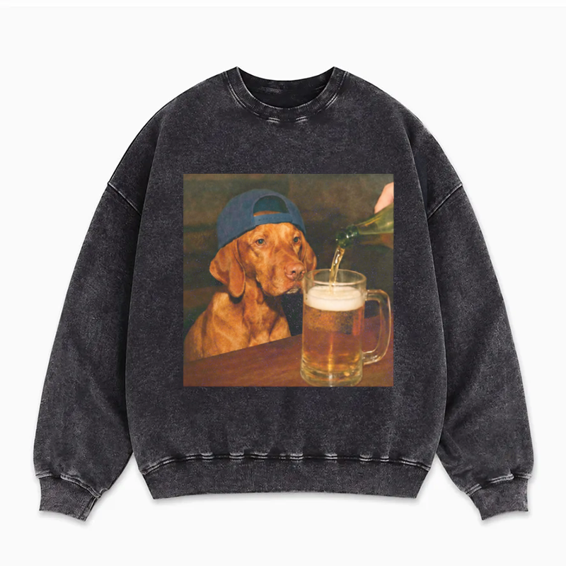Funny Vizsla Drinking Beer Sweatshirt