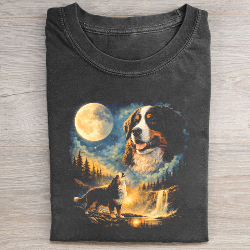 Bernese Mountain Howling to The Moon T-shirt