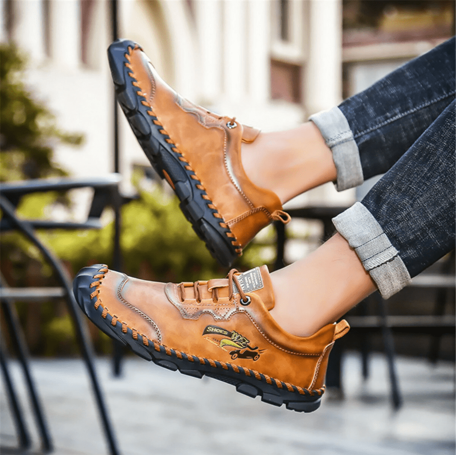 🔥Halloween Offer🎁--70% OFF 🎉Men Hand Stitching Non-slip Soft Bottom Casual Leather Shoes