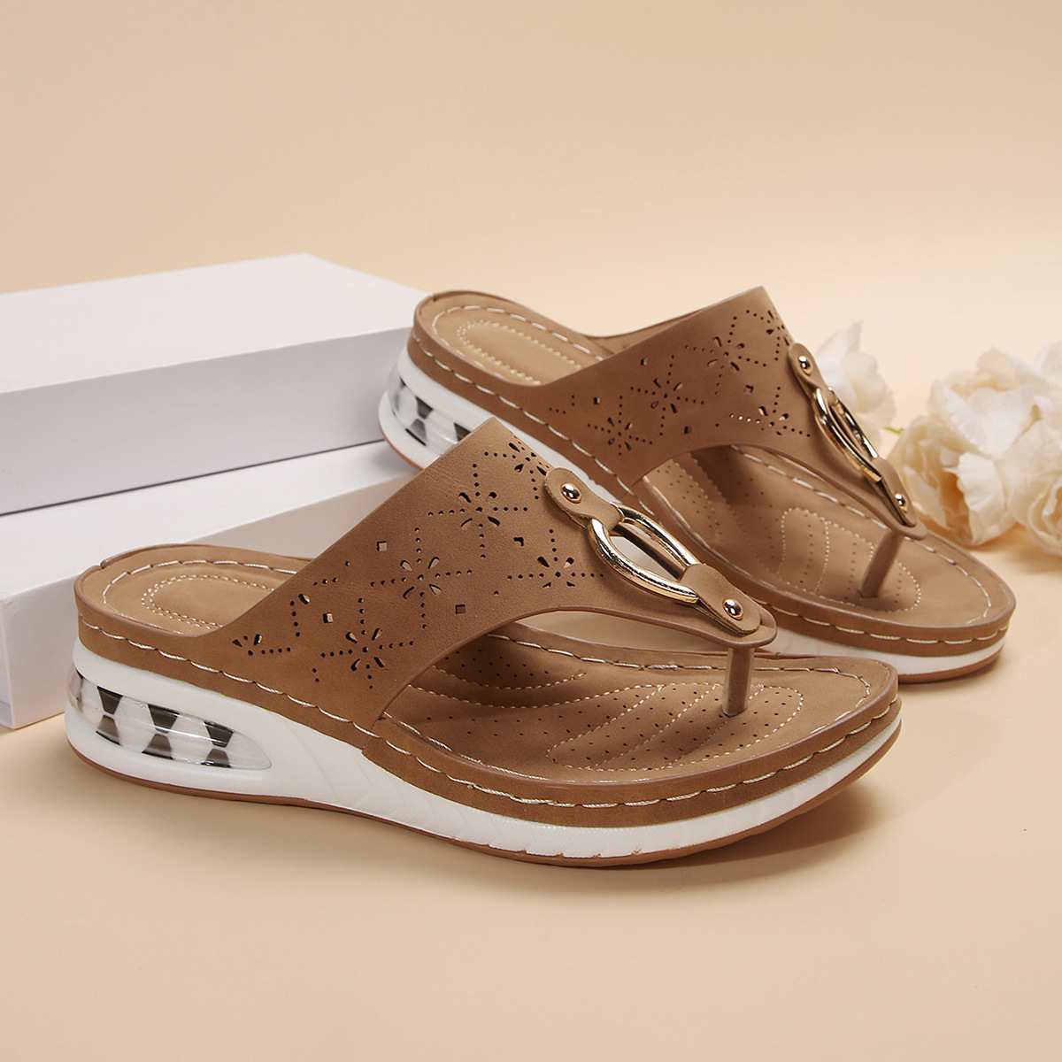 🌸🎉Hot Sale 50% OFF✨⏳Women's Air Cushion Flip Flop Casual Wedge Sandals Comfortable Lightweight Beach Slippers - Conforms To The Human Body And Reduces Foot Pressure