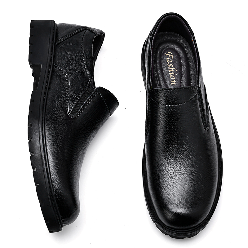 🔥On This Week Sale OFF 70%🔥Men's Classic 100% Genuine Leather Handcrafted Slip-On Shoes – Waterproof, Lightweight, Anti-Slip Sole
