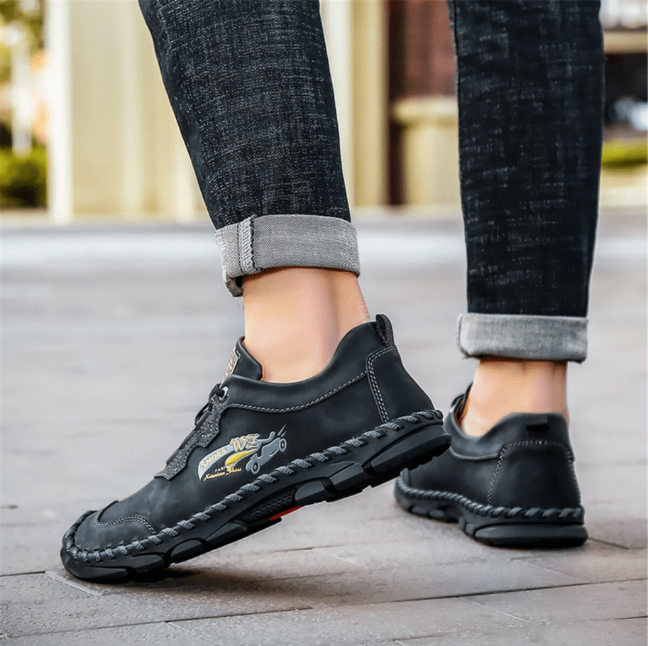 🔥Halloween Offer🎁--70% OFF 🎉Men Hand Stitching Non-slip Soft Bottom Casual Leather Shoes