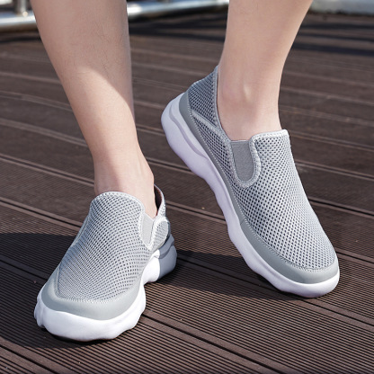 Men's Comfortable And Breathable Sports Collapsible Heel Loafer
