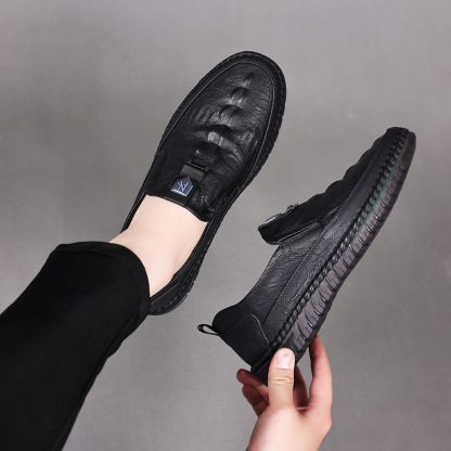⏰Limited Time 50% Discount off ⏰Crocodile pattern men's casual shoes