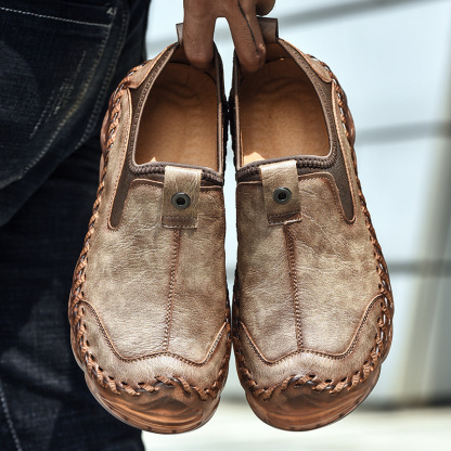 ⏰Promotion - 70% OFF🔥Men's Handcrafted Genuine Leather Moccasins Foot Wear