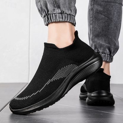 ⏰Promotion - 70% OFF🔥Men's Lightweight Slip-On Sneakers | Breathable Flyknit Upper with Comfortable Sole for Casual and Sport Activities