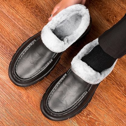 🔥Hot Sale🎁--50% OFF🎉Men's Black Faux Leather Slip-on Shoes with Fur Lining - Warm and Comfortable for Winter