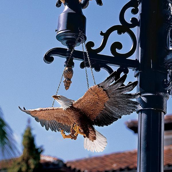 🦅 American Bald Eagle - Hanging Tree Decoration Fierce Bird Statue