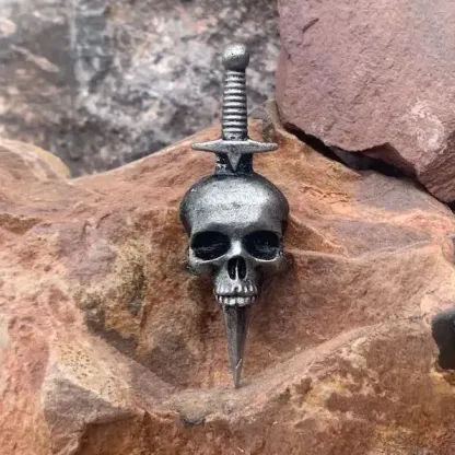 💀100% Handmade - Vintage Gothic Skull Brooch