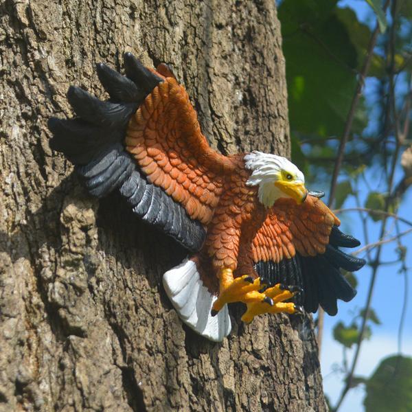 🦅 American Bald Eagle - Hanging Tree Decoration Fierce Bird Statue