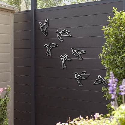 Metal art wall decoration available both indoors and outdoors