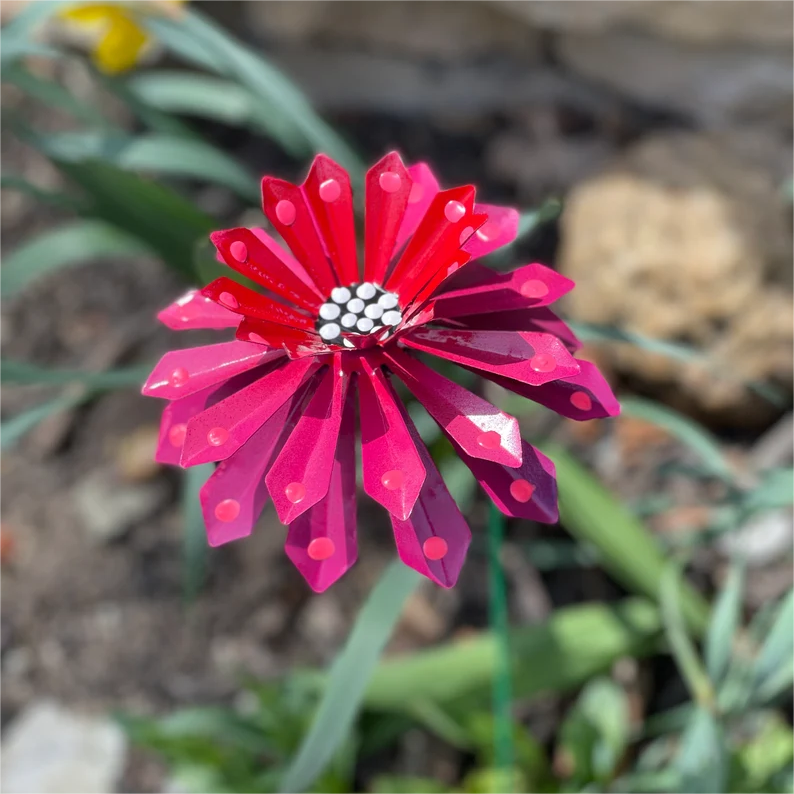 Metal garden stakes, garden decoration, high quality gift choice (limited time discount)