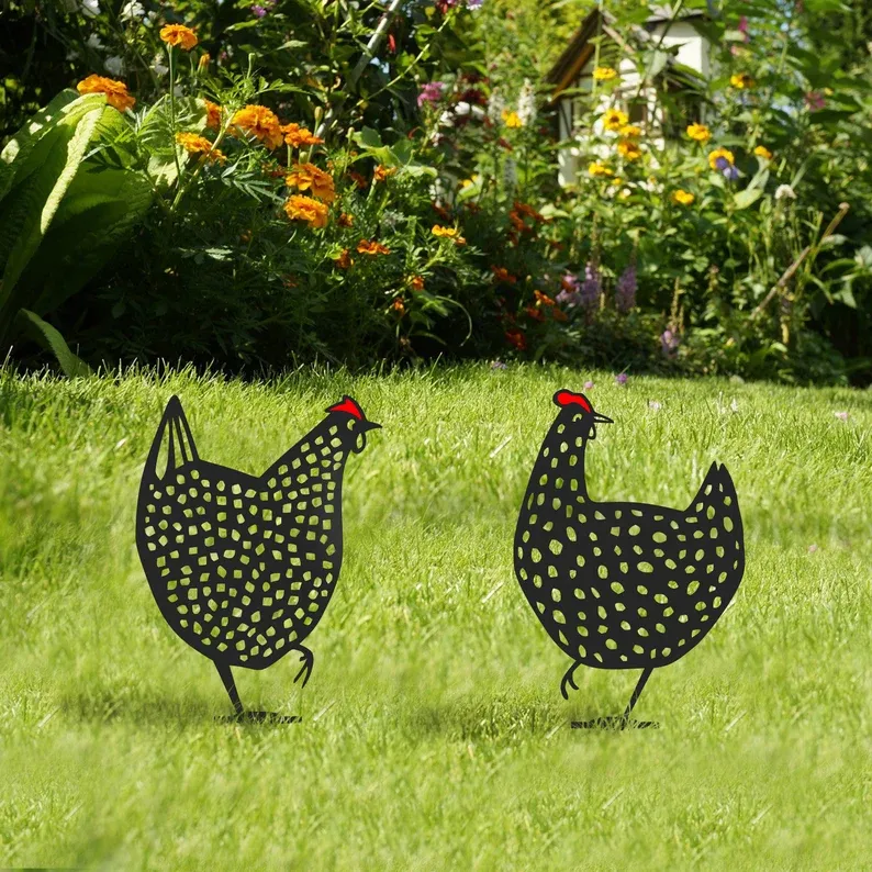 Chicken Yard Metal Art Decoration